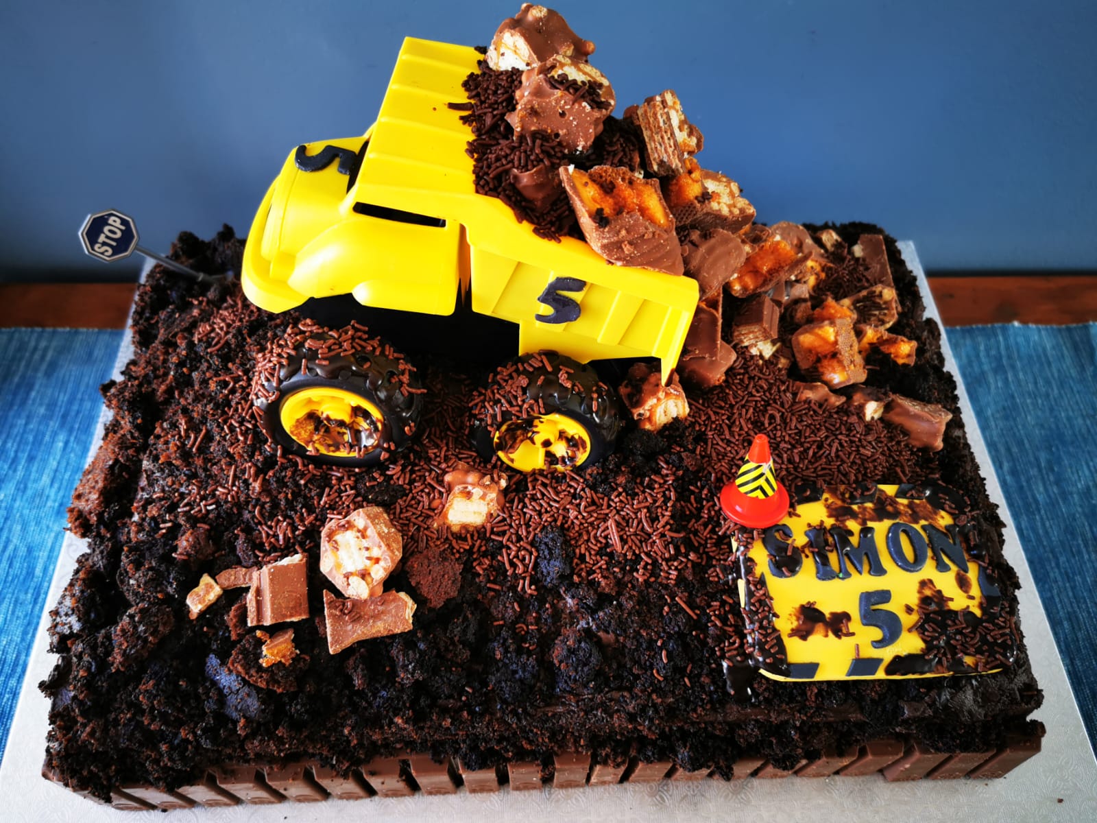 Construction Birthday Cake